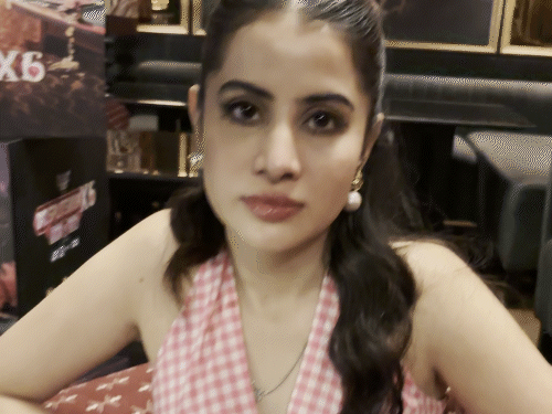 प्यार में धोखा खा चुकी हैं उर्फी जावेद:बोलीं- जिंदा आदमी से शादी चाहती हूं, डबल डेटिंग से टूटा दिल, यह बर्दाश्त नहीं