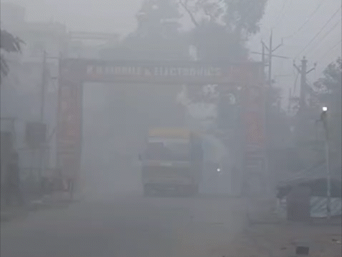 मुजफ्फरपुर में 2 दिन तक ठंड से राहत नहीं:न्यूनतम तापमान 8 डिग्री सेल्सियस के करीब पहुंचा, कक्षा 8 तक स्कूल 10 जनवरी तक बंद