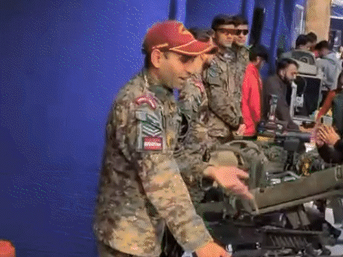 IIT खड़गपुर में तीन दिवसीय टेक्नो-मैनेजमेंट फेस्ट ‘क्षितिज 2026′ खत्म:देशभर से 30 हजार छात्र शामिल; आर्मी–ISRO की प्रदर्शनी और ड्रोन रेसिंग दिखाई गई