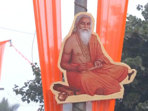 कर्नाटक के बेल्लारी में भाजपा-कांग्रेस समर्थक भिड़े:हिंसा में एक की मौत; वाल्मीकि बैनर फाड़ने के आरोप में BJP विधायक समेत 11 पर FIR