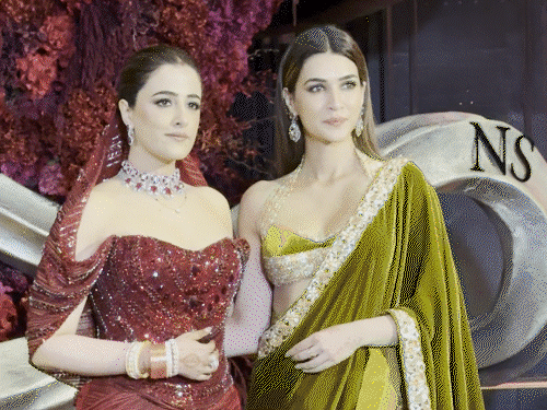 नूपुर-स्टेबिन की शादी के रिसेप्शन में पहुंचे सलमान खान:मौनी रॉय, दिशा पटानी और कई सेलेब्रिटीज भी जश्न में शामिल हुए