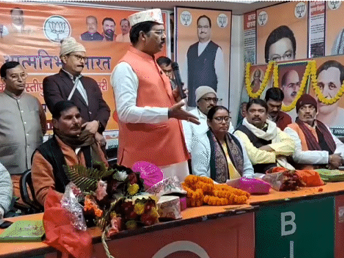 समस्तीपुर पहुंचे प्रदेश बीजेपी अध्यक्ष संजय सरावगी:कार्यकर्ताओं ने किया भव्य स्वागत, शराब मामले पर कहा- दोषी के खिलाफ सख्त कार्रवाई की जाएगी