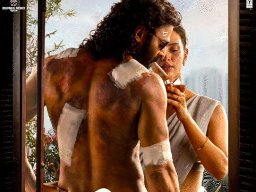 संदीप रेड्डी वांगा की स्पिरिट की रिलीज डेट सामने आई:प्रभास-तृप्ति डिमरी स्टारर फिल्म 5 मार्च 2027 को 8 भाषाओं में रिलीज होगी