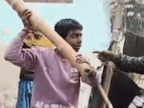 मधेपुरा में रास्ते के विवाद में महिला का मर्डर:घर में घुसकर मारी गोली, किराए पर रहने वाली लड़कियों पर करता था कमेंट