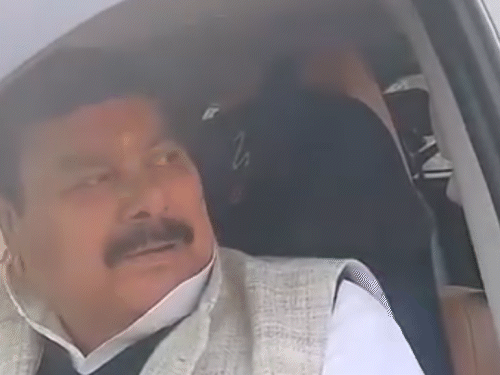 गयाजी में विकास के सवाल पर भड़के सांसद:RJD MP ने दी गाली, वीडियो सोशल मीडिया पर वायरल