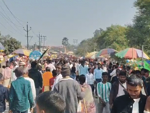 औरंगाबाद के उमगा पहाड़ी पर तीन दिवसीय मेला का शुभांरभ:झारखंड से भी पहुंचते हैं श्रद्धालु, वसंत पंचमी पर भव्य आयोजन; सुरक्षा के पुख्ता इंतजाम