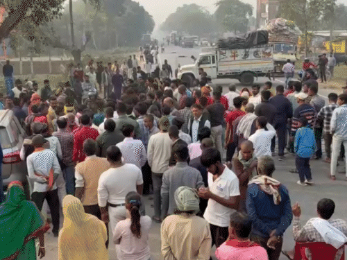 मुजफ्फरपुर में 5 दिनों से लापता युवक की मिली लाश:परिजन ने सड़क जाम किया, बोले- पुलिस ने बिना बताए अंतिम संस्कार कर दिया