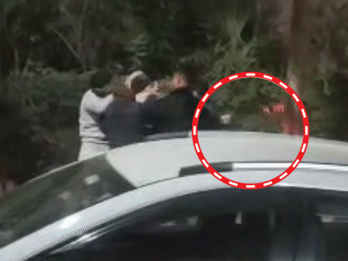 घाटमपुर CHC में हंगामा, दो पक्षों में जमकर मारपीट:दोनों के बीच कुर्सियां चलीं, वीडियो सोशल मीडिया पर वायरल, पुलिस कर रही जांच