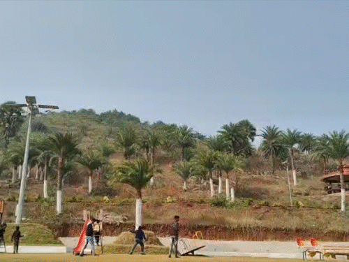 जामताड़ा का मालांचा हिल नेचर पार्क कर रहा आकर्षित:नए साल के पहले दिन उमड़ रही सैलानियों की भीड़, बंगाल से भी पहुंच रहे पर्यटक