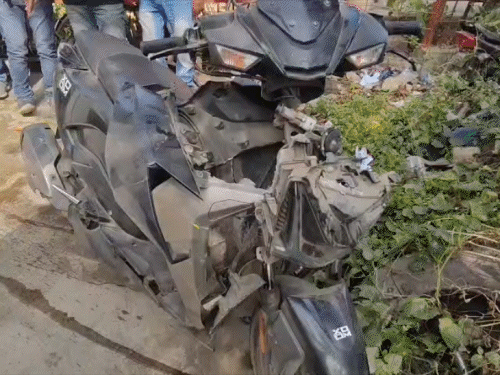 बोकारो हिट एंड रन केस पर हंगामा:हादसे के पांचवें दिन घायल मजदूर ने तोड़ा दम, आक्रोशित परिजनों ने थाना घेरा