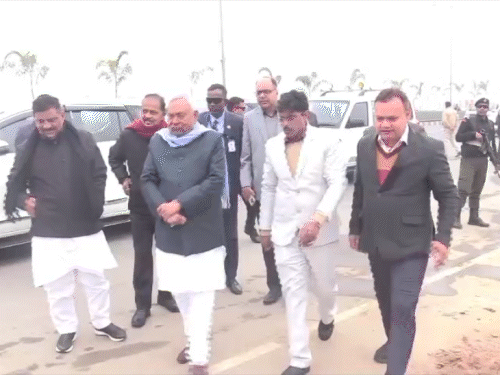 मुख्यमंत्री ने जे.पी. गंगापथ के सौंदर्यीकरण कार्य का लिया जायजा:लैंडस्केपिंग, पौधारोपण और पार्क विकास कार्यों को देखा; जल्द काम पूरा करने के निर्देश