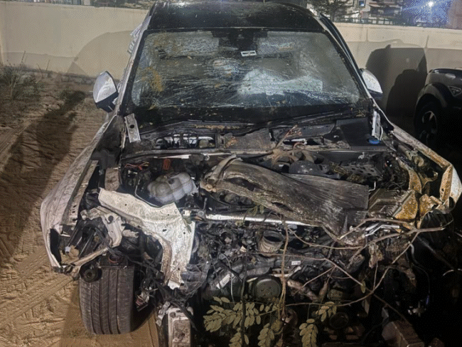 जयपुर-रेस लगा रही ऑडी का कहर,16 को रौंदा, एक मौत:खाना खा रहे लोगों पर चढ़ी, 10 से ज्यादा ठेले-थड़ियों को उड़ाया, पेड़ से टकराकर रुकी