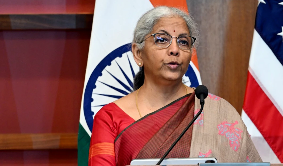 आर्थिक समीक्षा: कॉरपोरेट इंडिया का ‘रियल एस्टेट’ प्रेम बढ़ा, लेकिन जोखिम लेने से कतरा रही हैं कंपनियां