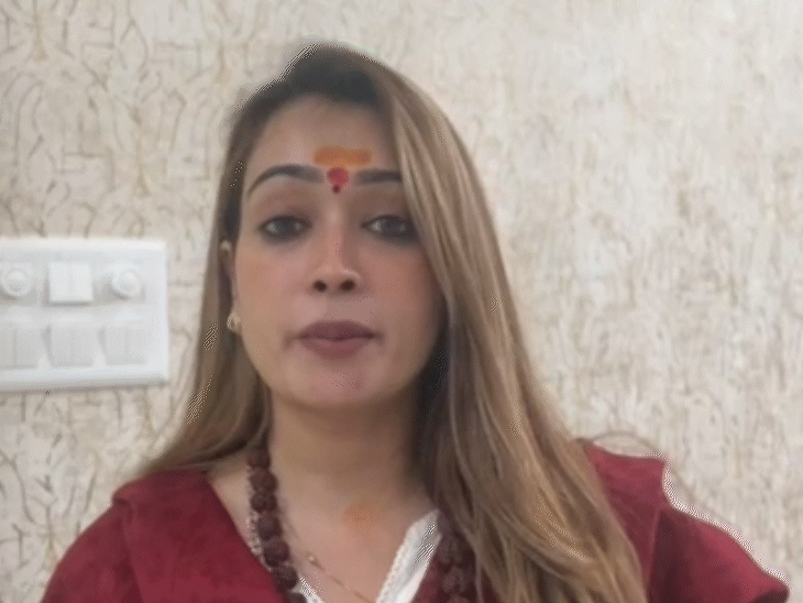 सुंदर साध्वी हर्षा बोलीं-मुझे धर्म परिवर्तन के ऑफर मिल रहे:साधु–संत मुझसे मिलने से कतराते हैं, इसलिए कहा था– धर्म का प्रचार छोड़ दूंगी