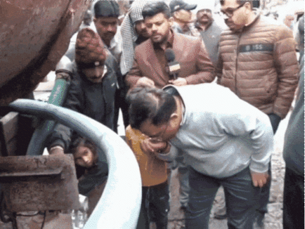 नेशनल इंस्टीट्यूट ऑफ बैक्टीरियोलॉजी की टीम पहुंची इंदौर:MP के दूसरे जिलों के 15 डॉक्टर भी बुलाए, जहरीले पानी से अब तक 16 की मौत