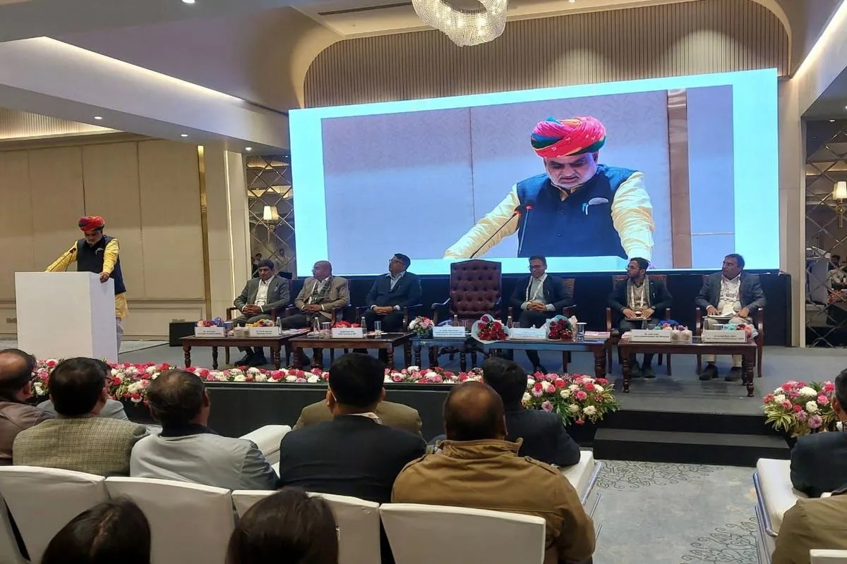 डिजिटल क्रांति से नागरिक सेवाएं बनीं त्वरित, पारदर्शी व  प्रभावी : खर्रा