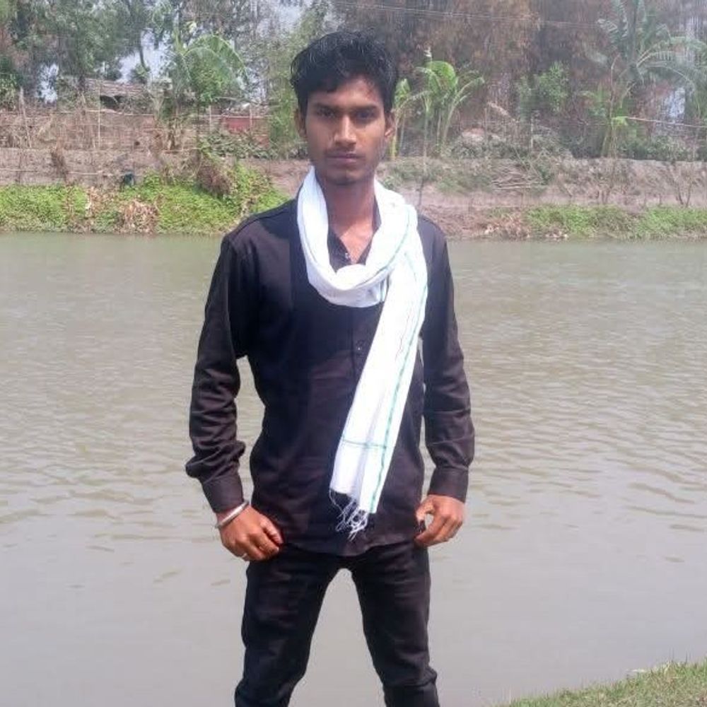 मुंगेर में रोड एक्सीडेंट में बच्चे की मौत:ऑटो पकड़ने के लिए सड़क पर आया, अज्ञात गाड़ी ने टक्कर मार दी