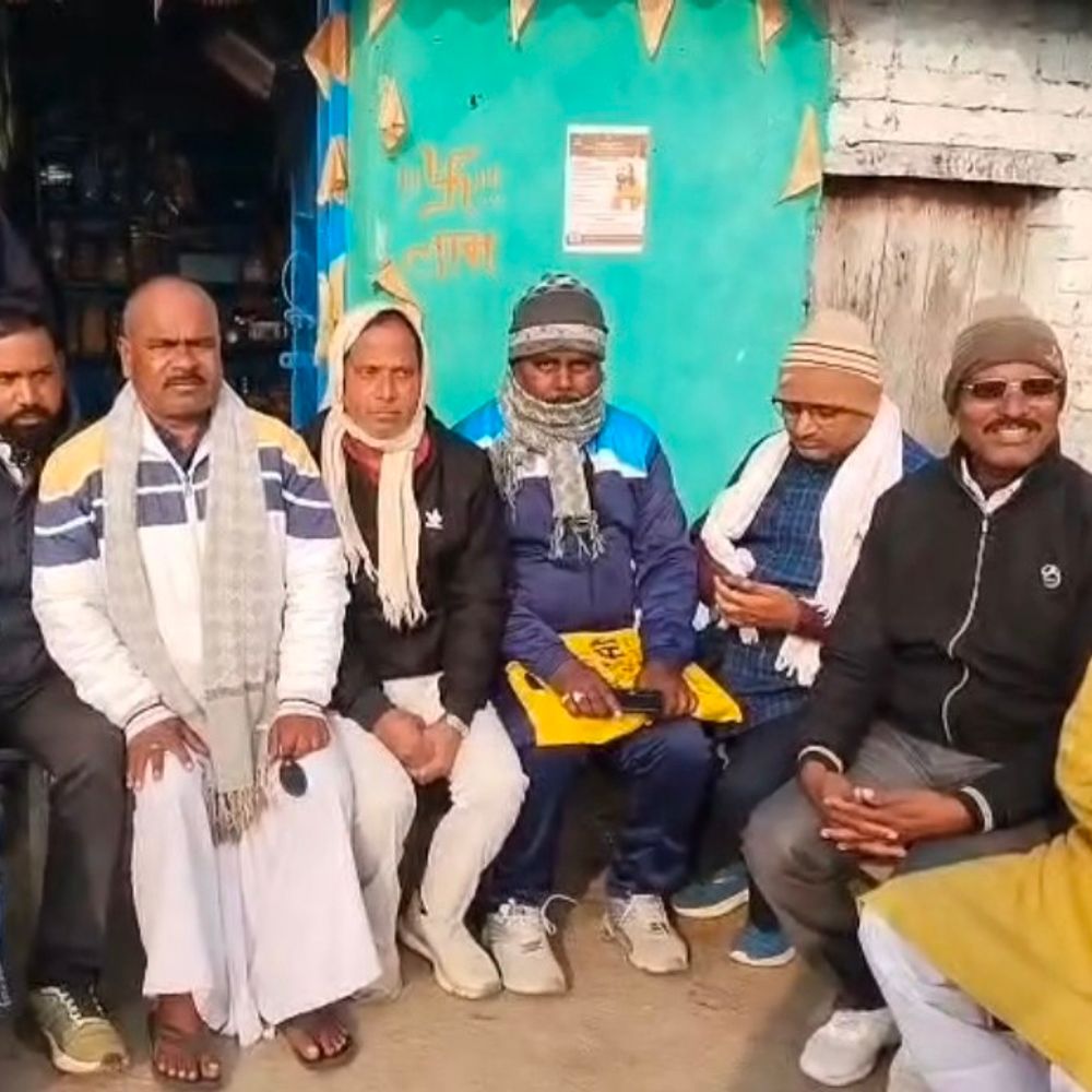 शेखपुरा के कुसुंभा रेलवे क्रॉसिंग पर अंडरपास का विरोध:ग्रामीणों ने ओवरब्रिज की मांग की, मोर्चा ने दिया समर्थन