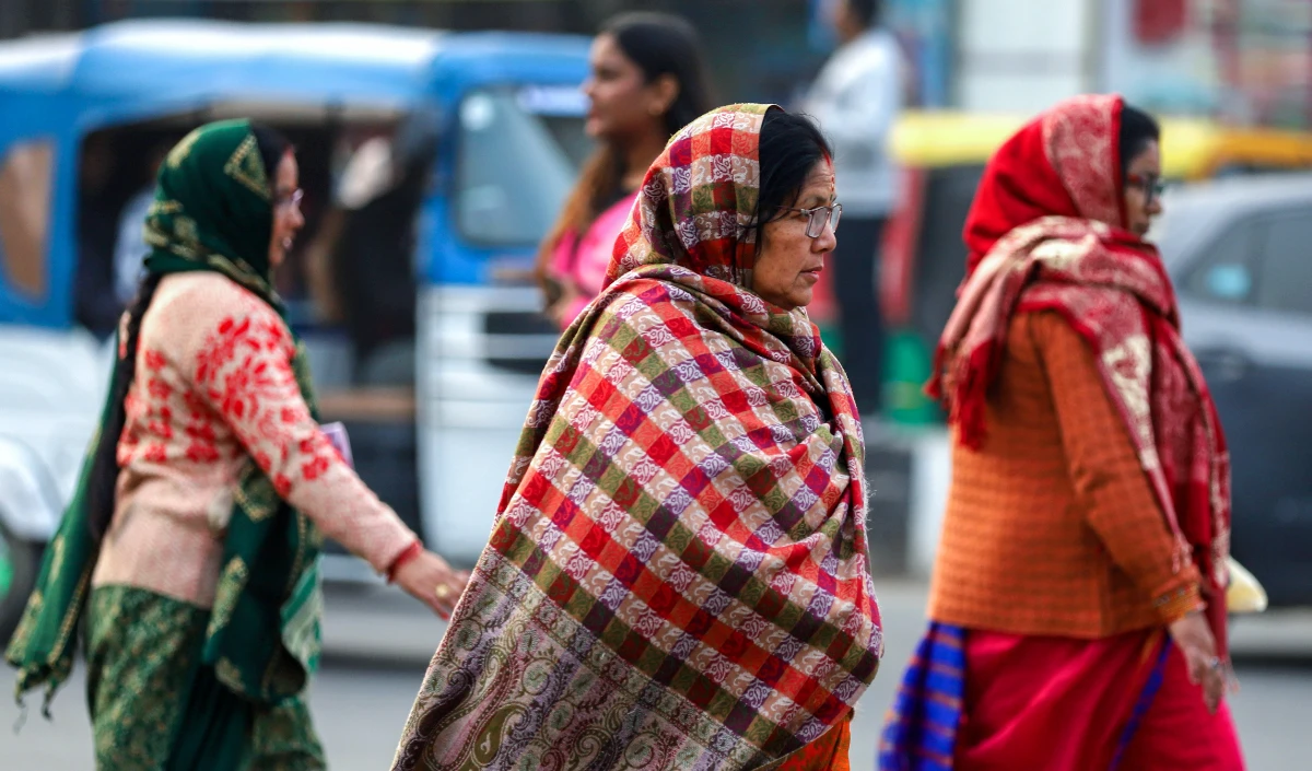 Delhi Cold Wave | तापमान गिरने से दिल्ली में ठंड बढ़ेगी, हवा की क्वालिटी में हुआ थोड़ा सुधार