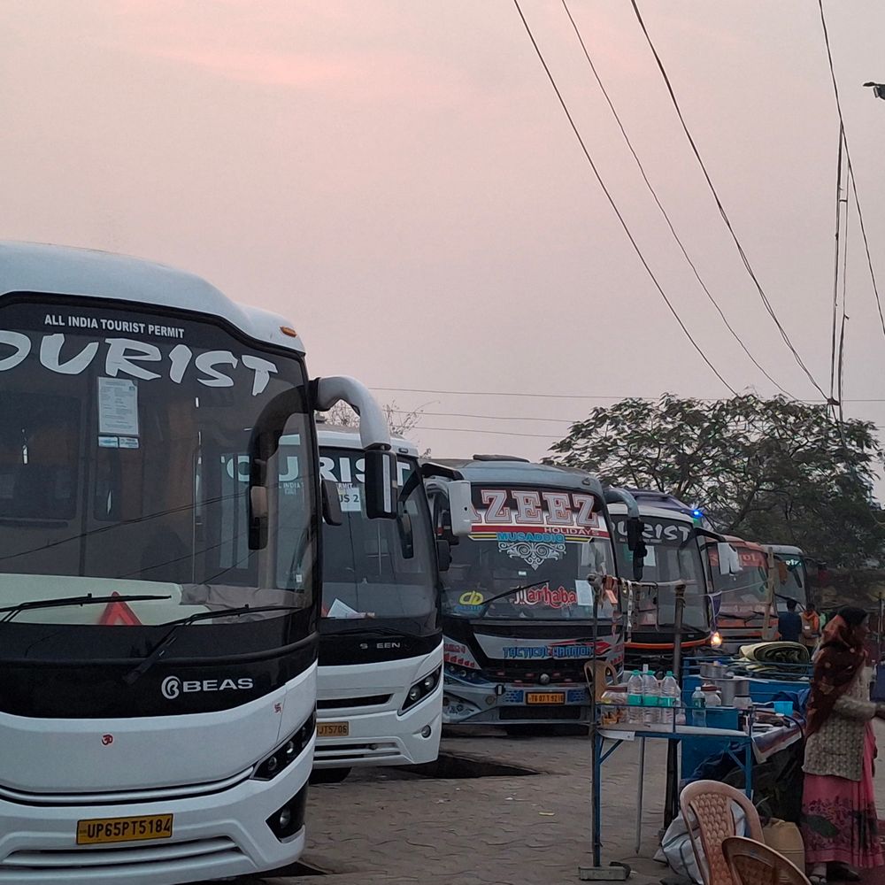 बोधगया नोट वन बस स्टैंड बदहाल:पर्यटकों और श्रद्धालुओं को हो रही असुविधा, नगर परिषद की कार्यप्रणाली पर उठे सवाल