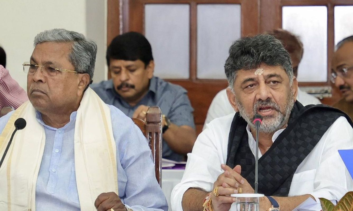 सत्तारूढ़ कांग्रेस में नेतृत्व परिवर्तन की संभावना फिलहाल नहीं!