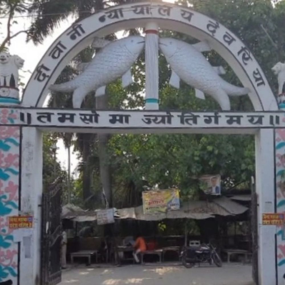 पूर्व आईपीएस अमिताभ ठाकुर की जमानत याचिका खारिज:देवरिया में धोखाधड़ी के मामले में जेल में बंद, सीजेएम कोर्ट में हुई सुनवाई