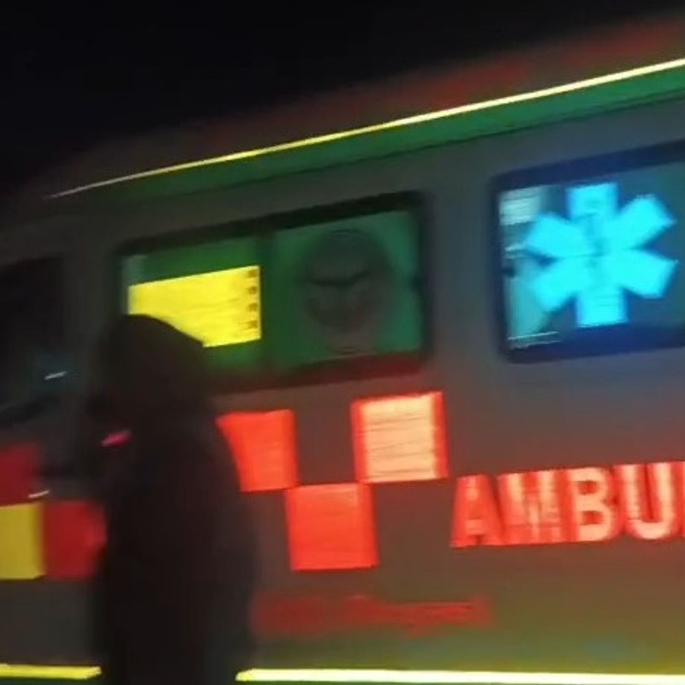 उन्नाव में रोडवेज बस खाई में पलटी, 4 गंभीर घायल:45 यात्री सवार थे, यात्री बोले- बस की रफ्तार तेज थी, चालक नशे में था