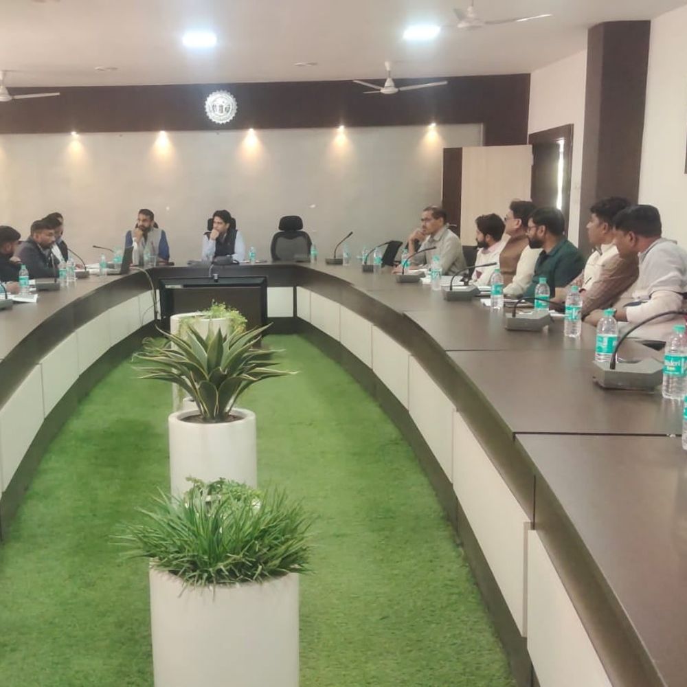 नलजल योजनाओं में लापरवाही पर 4 कंपनियां ब्लैकलिस्ट:बालाघाट में अब नए टेंडर निकलेंगे, 12 अन्य को ब्लैकलिस्ट करने का प्रस्ताव