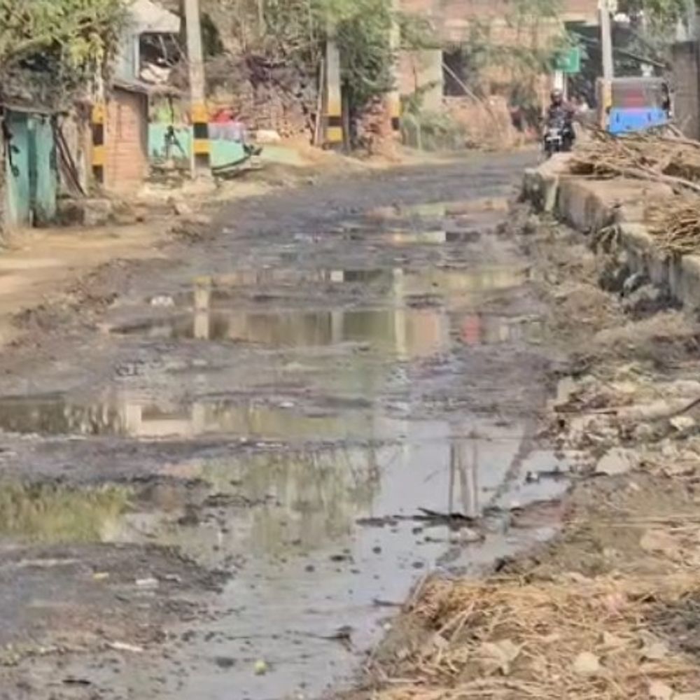 धार्मिक धरोहर बटेश्वर स्थान तक जाने वाली सड़क बदहाल:पथ निर्माण मंत्री से लेकर सीएम तक को लिखा पत्र, अभी तक कोई सुनवाई नहीं