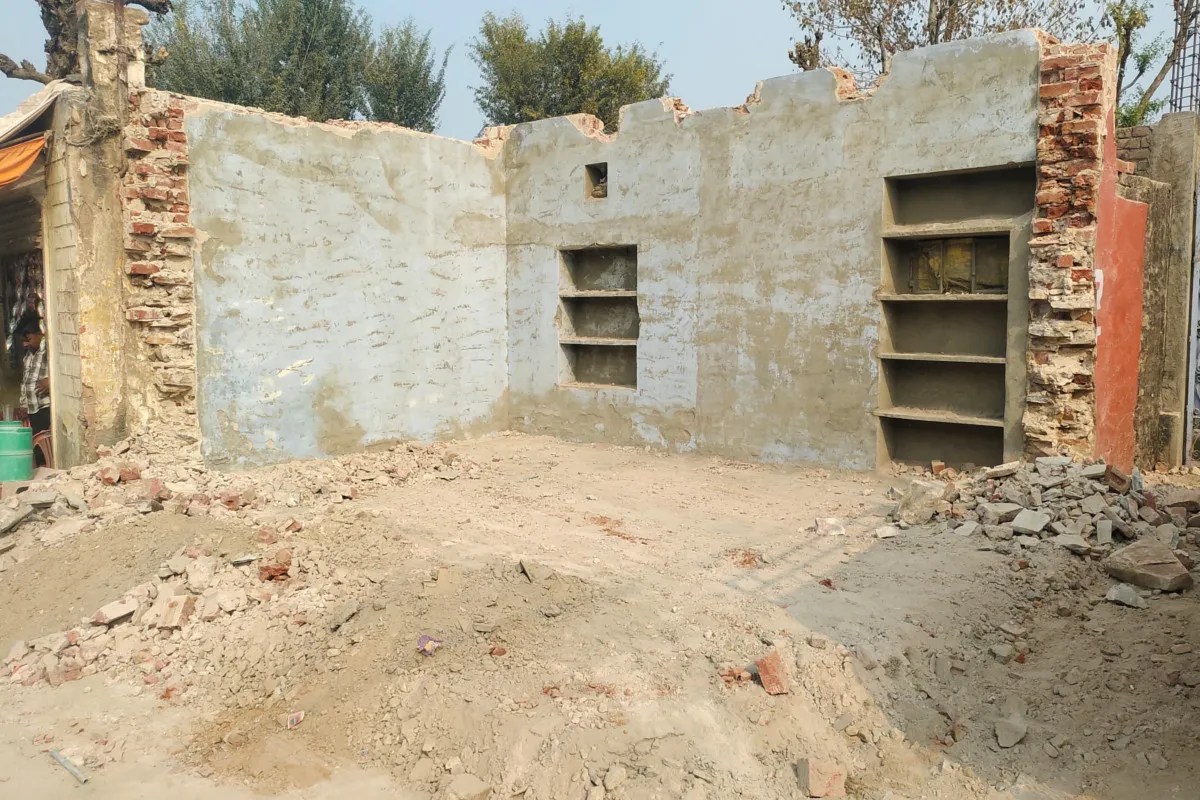 Jhunjhunu: झुंझुनूं के सुलताना में 100 अतिक्रमणों पर गरजेगी JCB, 8 जनवरी को होगी कार्रवाई, ग्रामीणों ने उठाया बड़ा सवाल