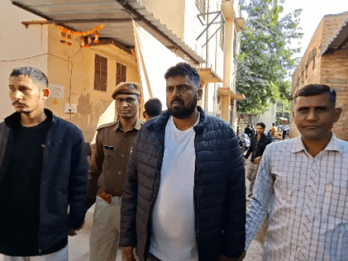 सीकर में RLP कार्यकर्ता पर हमले का मामला:20 हजार का इनामी बदमाश नंदकिशोर सहित 2 गिरफ्तार,पुलिस ने बीकानेर में दबिश देकर पकड़ा