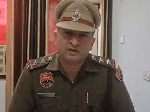 फतेहाबाद पुलिस ने पकड़े मारपीट करने के आरोपी दो भाई:केक लेने गए सेक्टरवासी युवक से किया था झगड़ा, रास्ते में आई गाड़ी