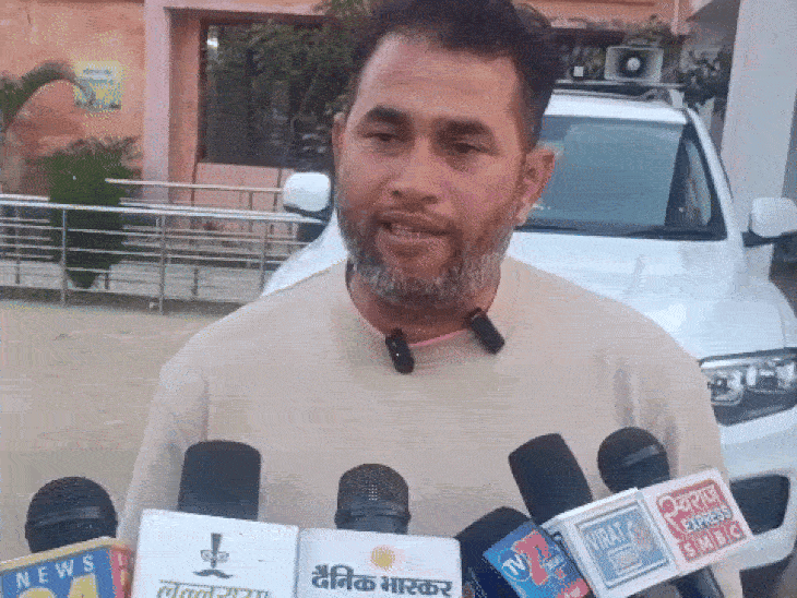 मऊगंज में विधायक-प्रशासन पर जमीन कब्जाने के आरोप:पीड़ित बोला- 26 जनवरी को परिवार सहित आत्महत्या करूंगा