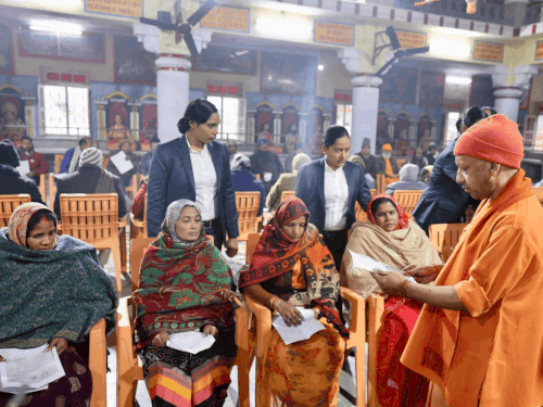 आज गोरखपुर महोत्सव के समापन समारोह में शामिल होंगे सीएम:6 लोगों को करेंगे सम्मानित; मैथिली ठाकुर सुनाएंगी भजन