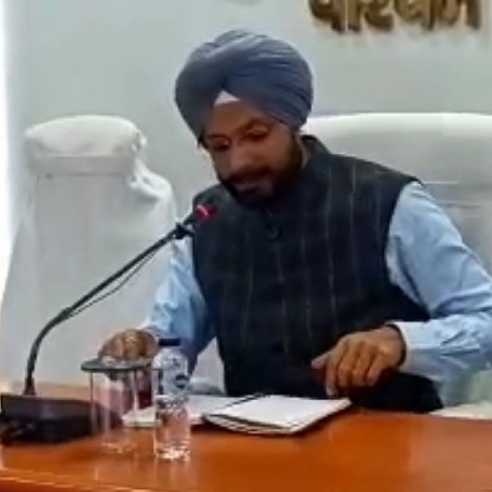 सरकारी भूमि की अवैध प्लॉटिंग और खरीद-बिक्री:बेतिया में शिकायत के बाद जिला प्रशासन ने जांच के आदेश दिए, कहा-होगी कठोर कार्रवाई