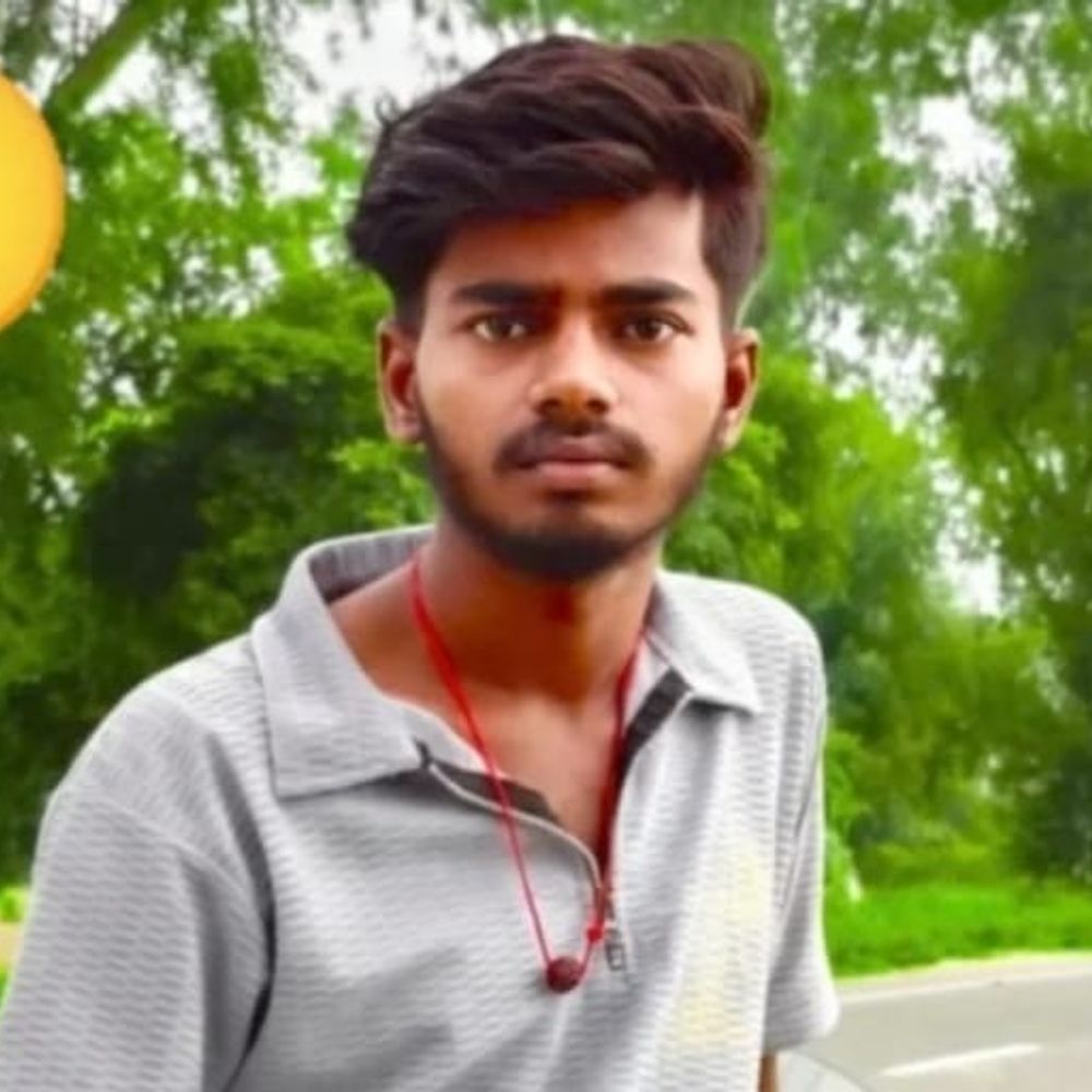 बक्सर सड़क हादसे में चौथे युवक की मौत:इंटर की परीक्षा देने वाला था, दोस्तों के साथ निकला था बाइक पर