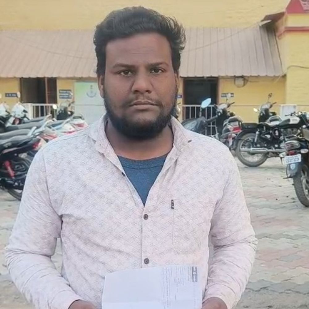 सतना में पीएम मातृ वंदना योजना के नाम पर ठगी:महिला बाल विकास अधिकारी बनकर लिंक भेजा, दो दिन में खातों से हजारों रुपए उड़ाए