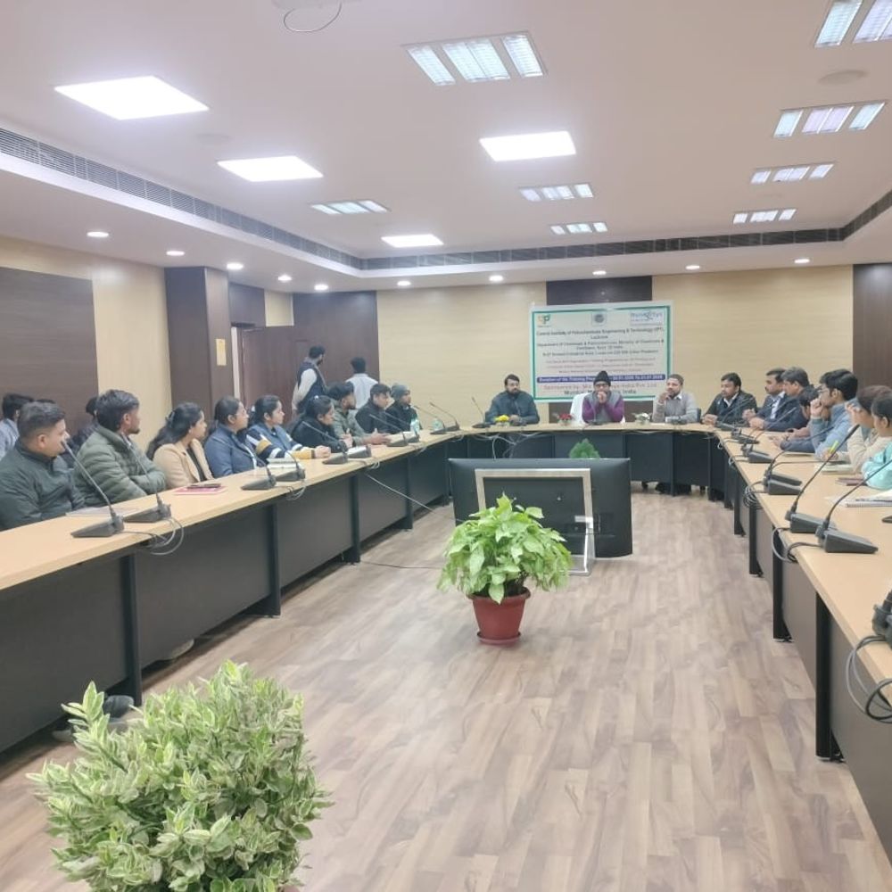 डॉ. शकुन्तला मिश्रा विश्वविद्यालय परिसर में बनाएगा कृत्रिम अंग:दिव्यांगजनों को मिलेगी मदद, किफायती दामों पर उपलब्ध होंगे