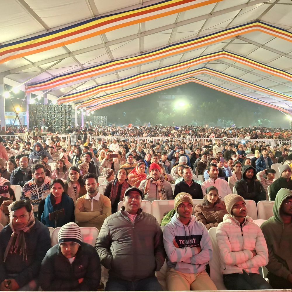 अंतरराष्ट्रीय बौद्ध महोत्सव में उमड़ी रिकॉर्ड भीड़:विदेशी और स्थानीय कलाकारों की प्रस्तुतियों ने बांधा समां