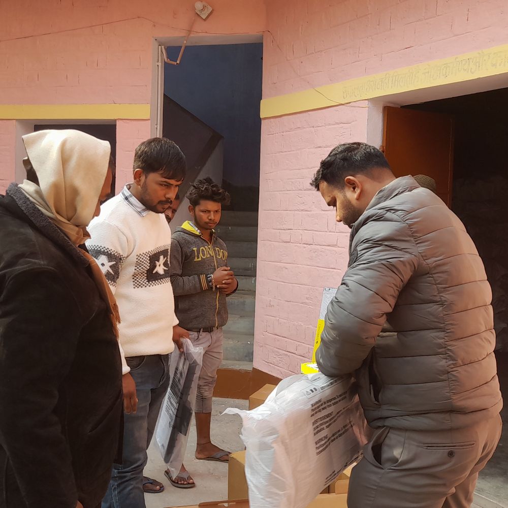 चेवाड़ा बीआरसी से शिक्षकों को वाद्य यंत्र वितरित:नई शिक्षा नीति के तहत बच्चों के सर्वांगीण विकास का लक्ष्य