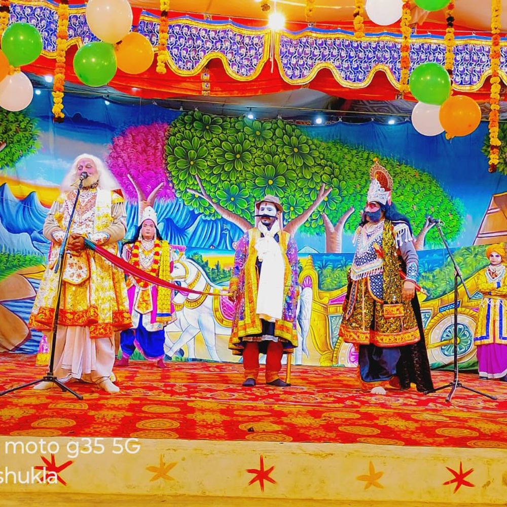 लखीमपुर के मितौली में मेला महोत्सव का शुभारंभ:पूर्व सांसद जुगुल किशोर ने किया उद्घाटन