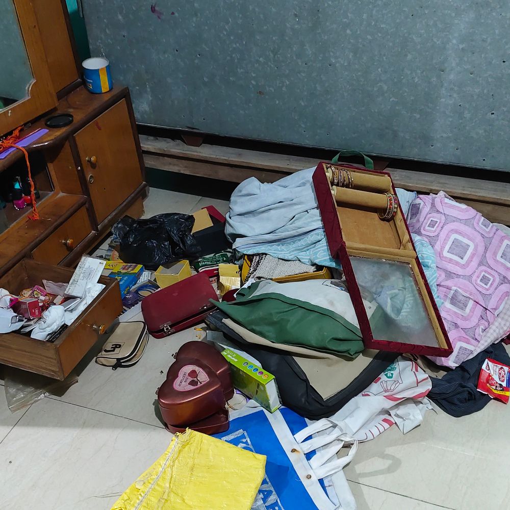 मधेपुरा में बंद घर से 6 लाख की चोरी:मकान मालकिन बेटे को छोड़ने गई थी सिलीगुड़ी, ज्वेलरी-नगद गायब