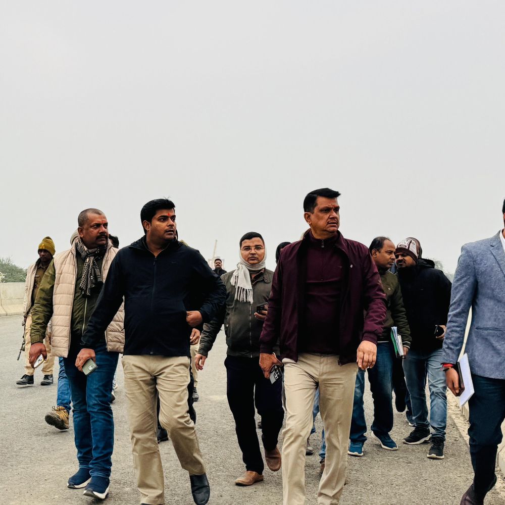 खगड़िया DM ने SH 95 का निरीक्षण किया:कात्यायनी मंदिर विकास कार्य भी देखा, बेहतर क्वालिटी के निर्देश दिए