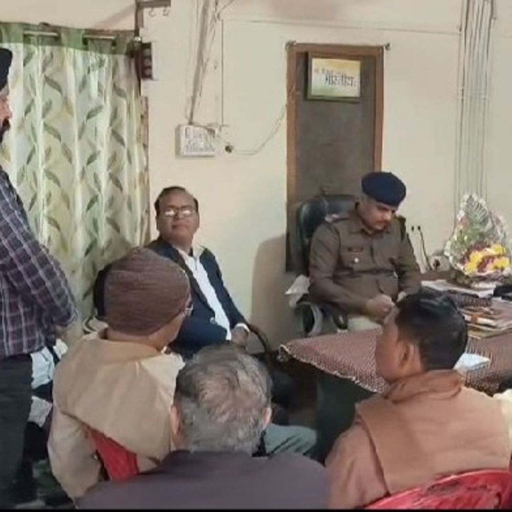 भागलपुर के थाना में सरस्वती पूजा को लेकर बैठक:शांतिपूर्ण आयोजन के लिए चर्चा, कहा- ये सभी की सामूहिक जिम्मेदारी