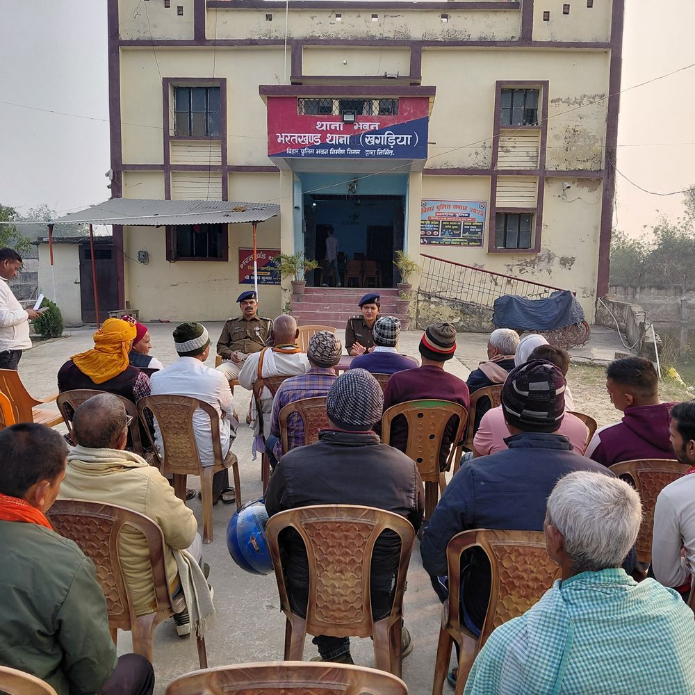 सरस्वती पूजा पर खगड़िया प्रशासन अलर्ट:SP राकेश कुमार ने दिए सख्त निर्देश, आयोजक मंडल के सदस्यों के लिए पहचान पत्र पहनना अनिवार्य