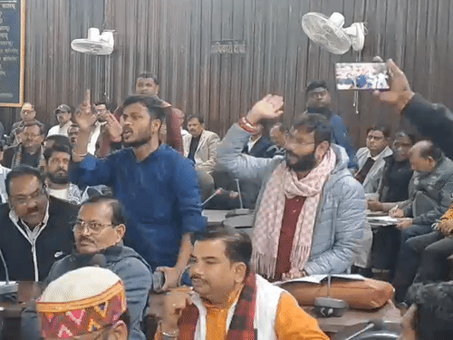 सतीश महाना सुलझाएंगे मेयर-पार्षद विवाद:कानपुर के जिलाध्यक्ष ने विधानसभा अध्यक्ष को दी है जानकारी, 26 दिसंबर से चल रहा है विवाद