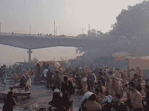 अयोध्या में बसंत पंचमी उमड़ा श्रद्धालुओं का जनसैलाब:सरयू स्नान के बाद राम मंदिरों और हनुमानगढ़ी में भक्त कर रहे दर्शन पूजन