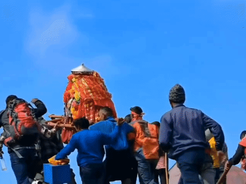 नंदा देवी राजजात को लेकर एक मत नहीं कुरुड़-नौटी:राजकुंवर बोल चुके- ऊंचे इलाकों में व्यवस्था नहीं, माता बोलीं- मुझे मेरे ऊंचे कैलाश जाना है