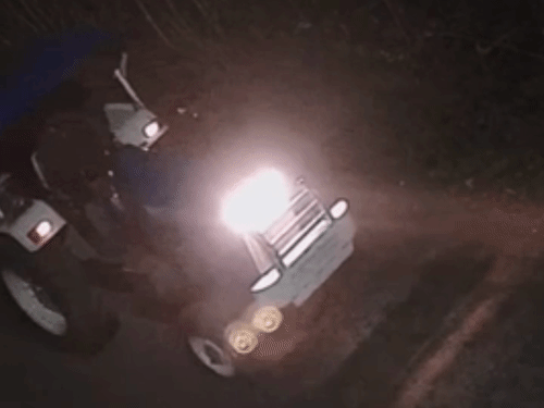 बिधनू में ट्रैक्टर-ट्रॉली चोरी, CCTV में घटना कैद:देर रात हुई वारदात, पुलिस आरोपियों की तलाश में जुटी