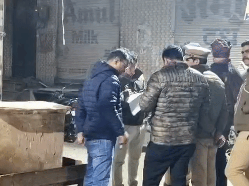 गाजियाबाद में चाकू से गोदकर डबल मर्डर:ढाबे पर खाना खाते समय शराब पीकर मारपीट के बाद दोनों पक्षों में चाकू चले